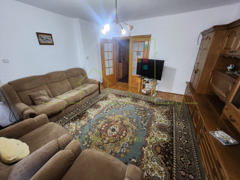 Timisoara, apartament de inchiriat, 2 bai, garaj.
